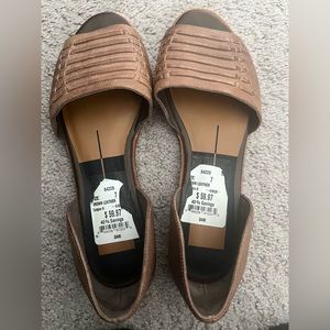 Brown Dolce Vita open toe flats / NWT